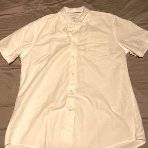 Amazon Essentials Men's Slim-Fit Short-Sleeve Pocket Oxford Shirt Large White